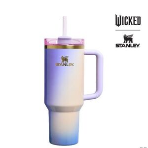Stanley 40 oz Stainless Steel H2.0
Flowstate Quencher Tumbler Glinda For Good
